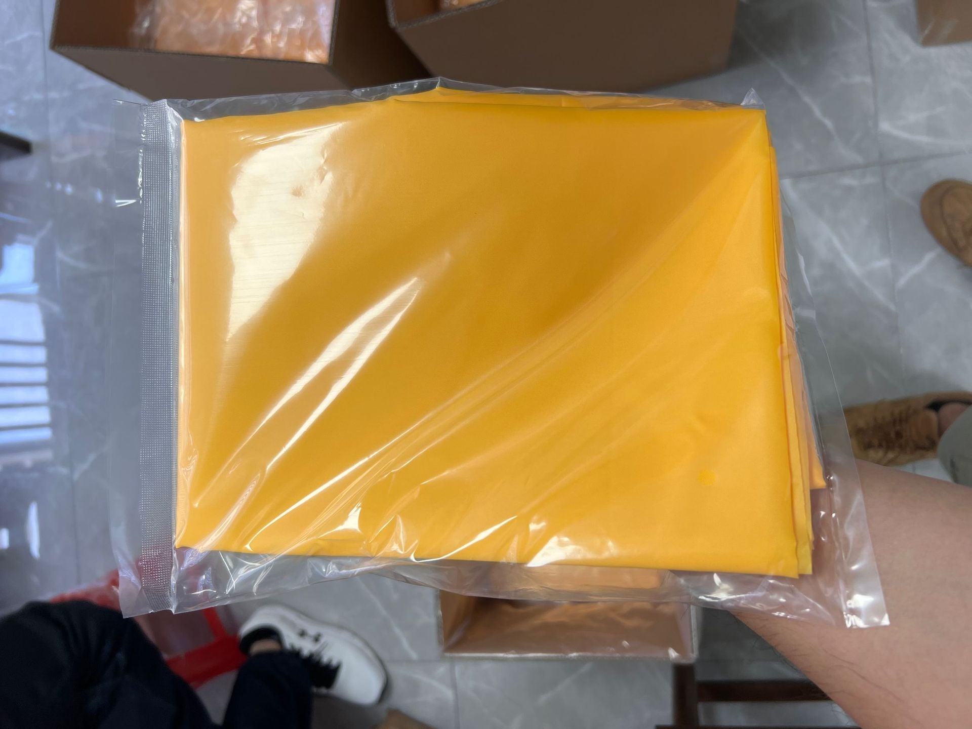 Polyester taffeta slip sheet